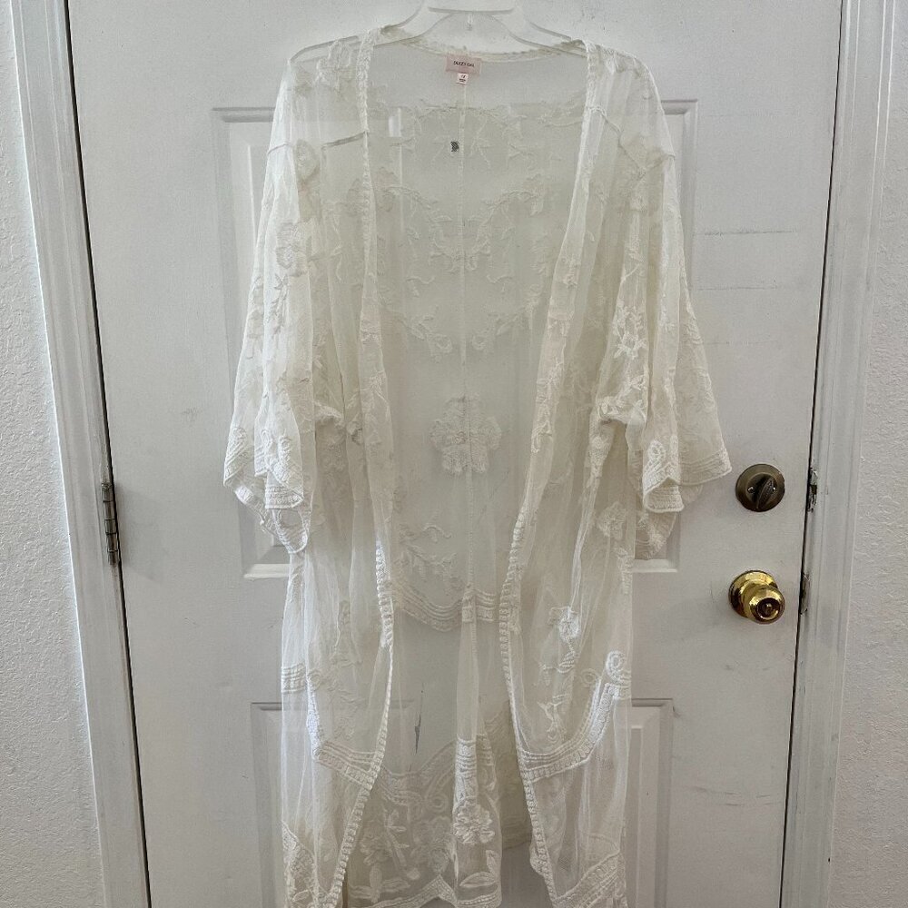Dizzy Gal Woman's Plus-Size Ivory Floral Lace Open-Front Kimono Sz 1x - Picture 3 of 13